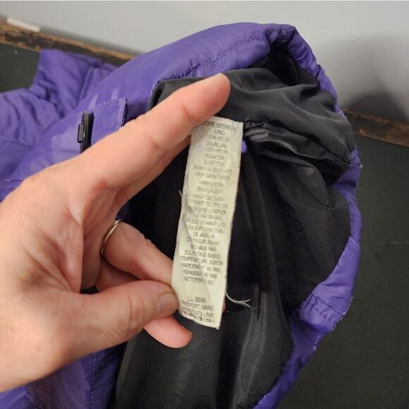 RARE!! VTG LL Bean exclusive medium Purple Button Down Filled - Picture 7 of 8